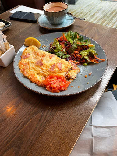 Photo of Turkuaz Restaurant Dorking - 2-3 St Martin's Walk, Dorking RH4 1UT